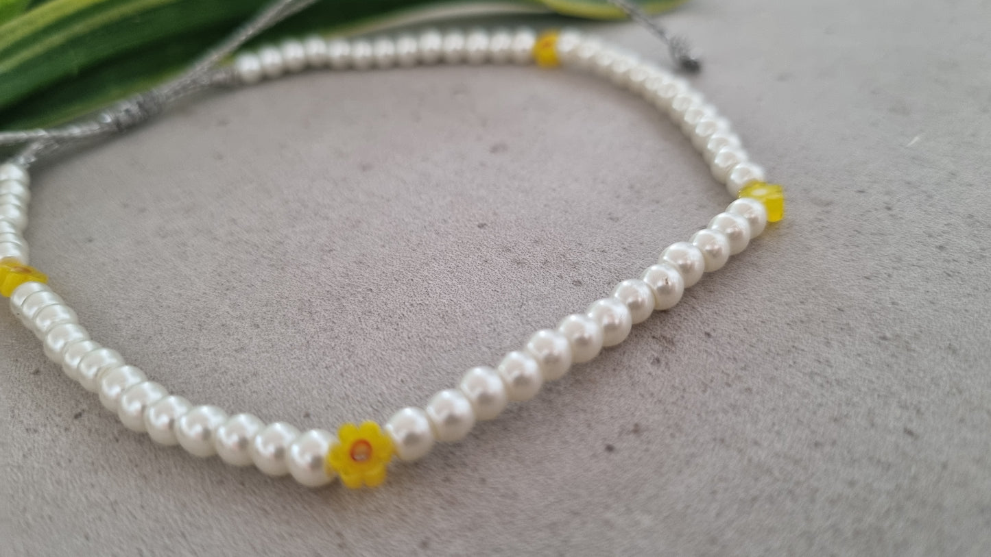 Anklet with pearls