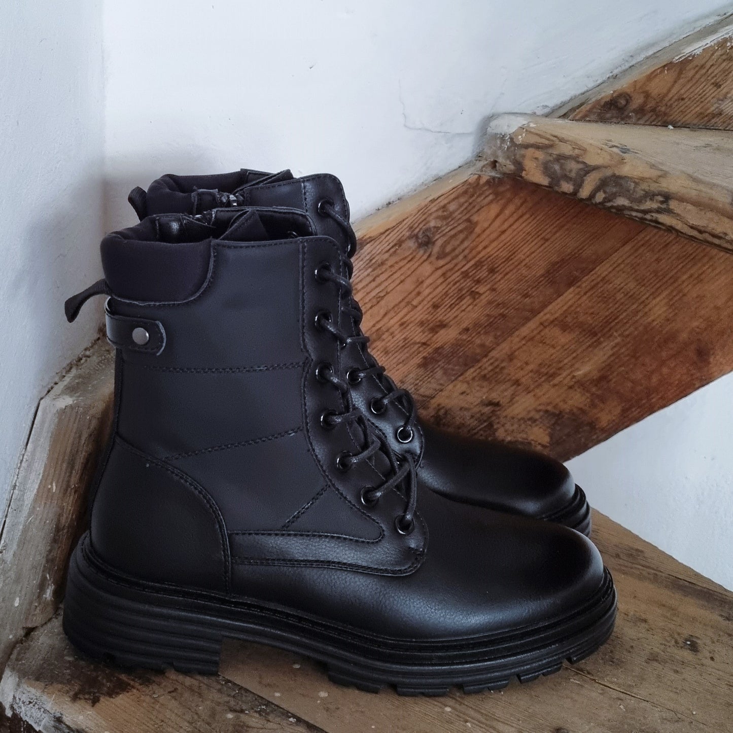 Lace up biker boots - Black