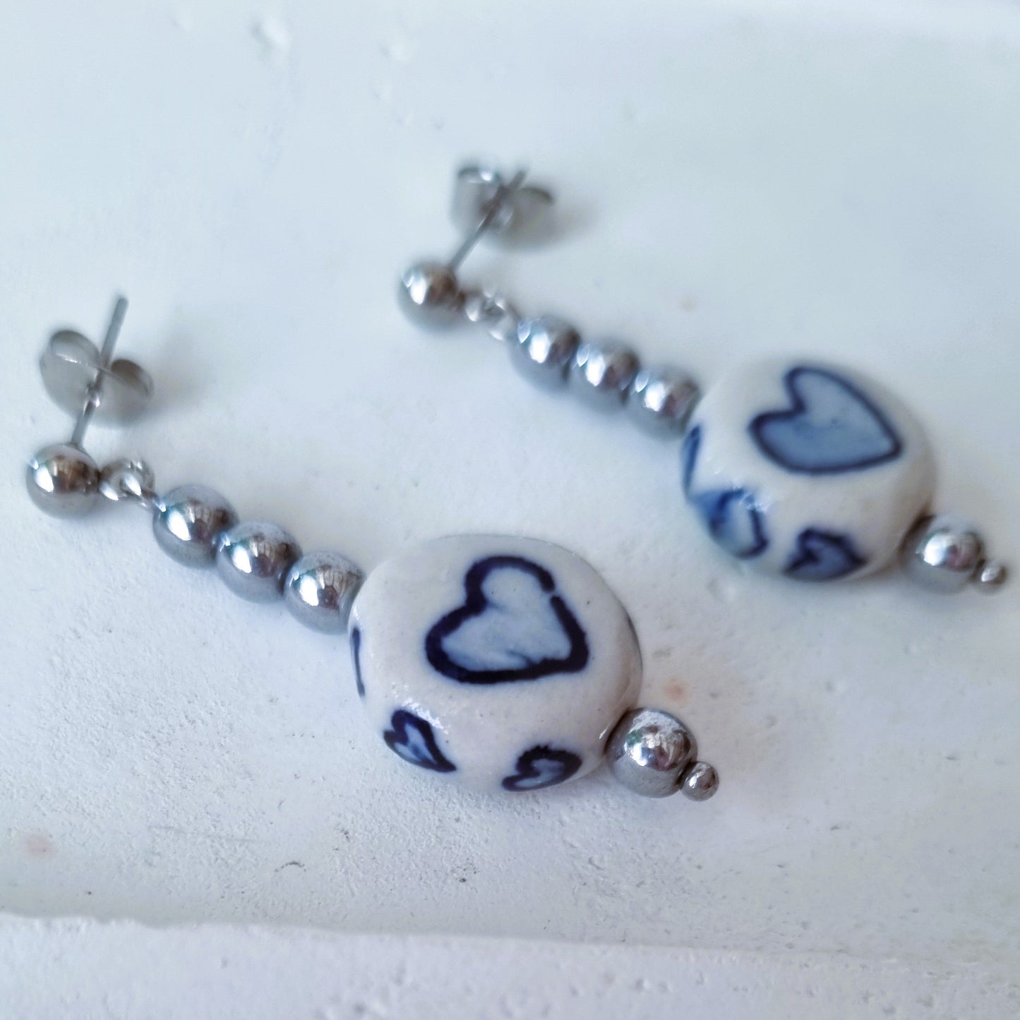 Ceramic hearts earrings