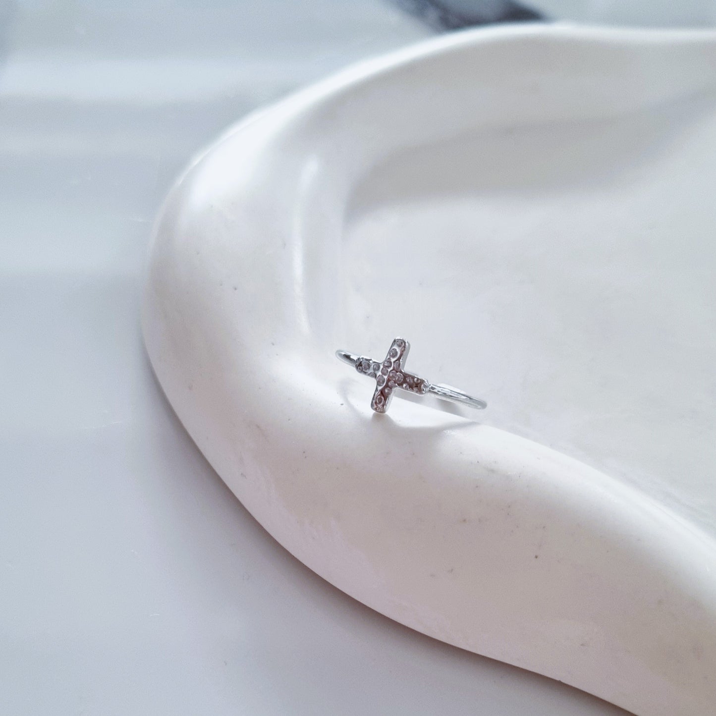 Cross rings (2 colours)