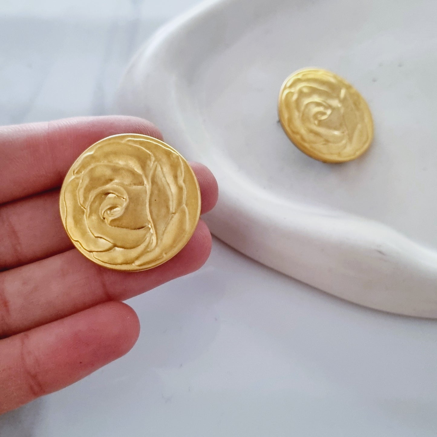 Vintage earrings - Rose