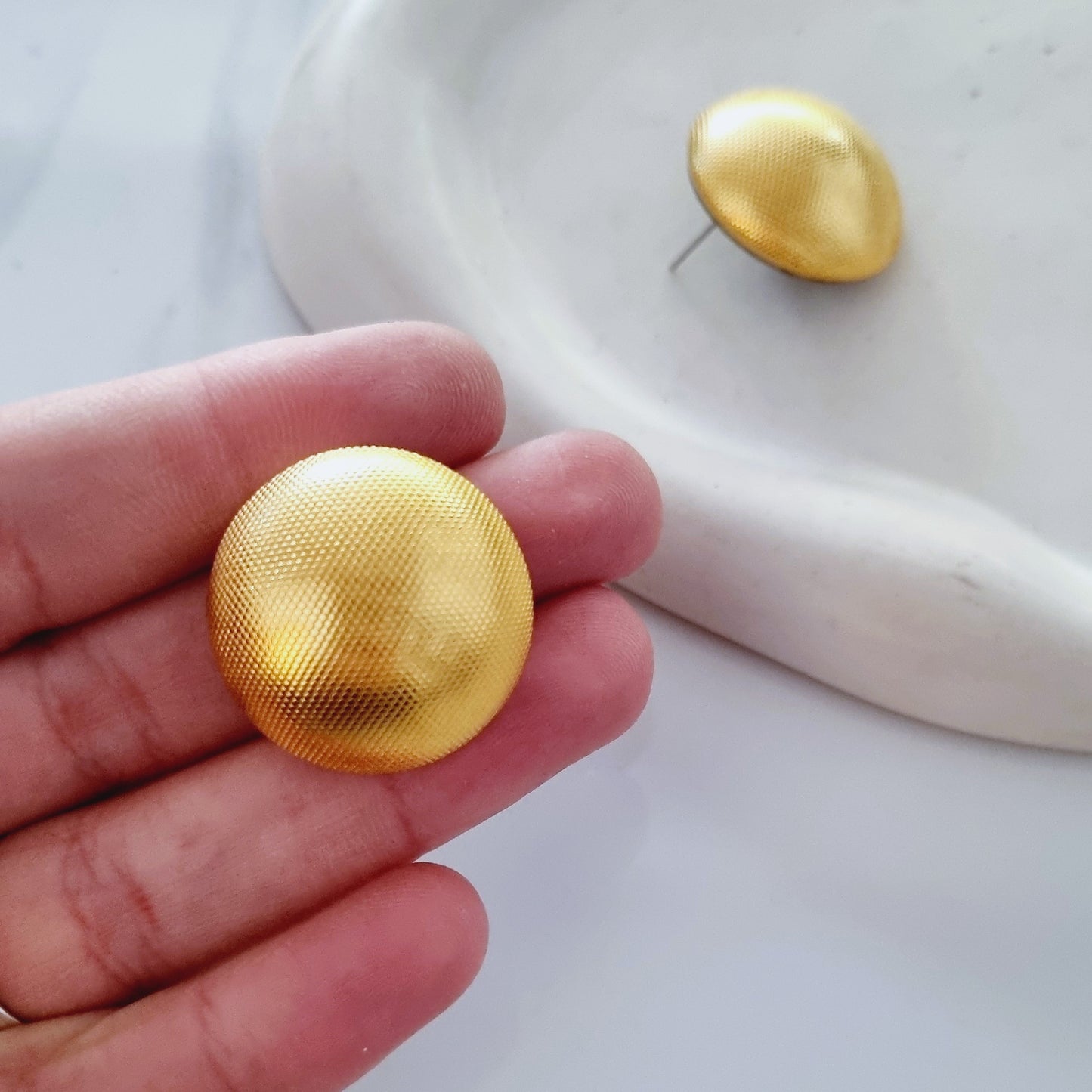 Vintage earrings - Mat speakers