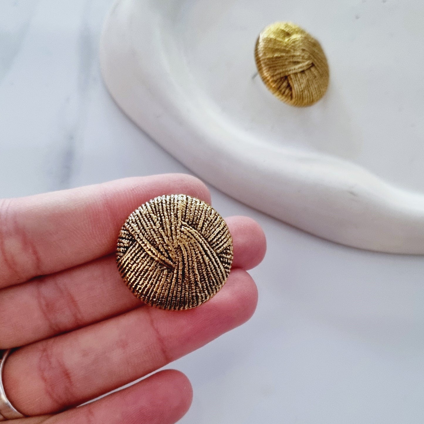 Vintage earrings - Wool