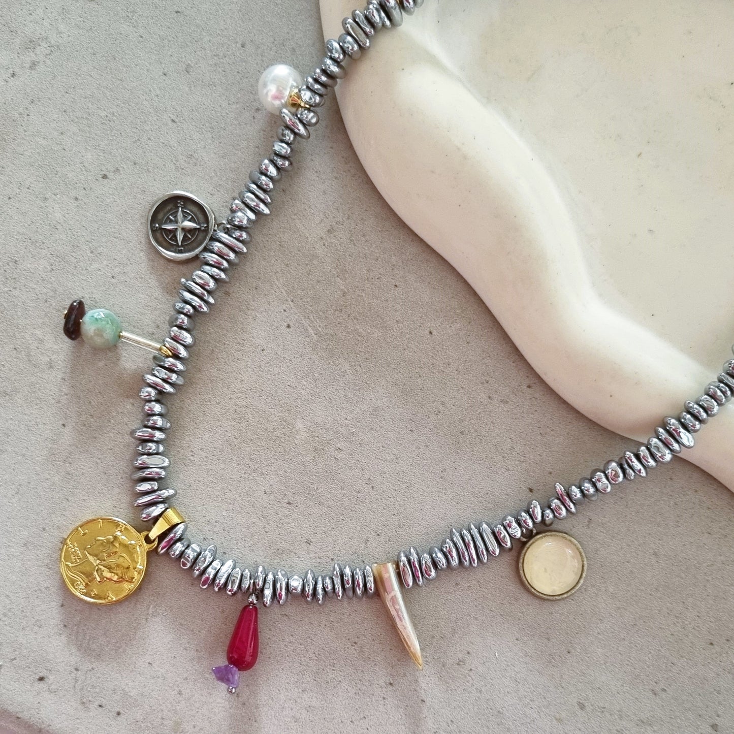 Bold silver necklace