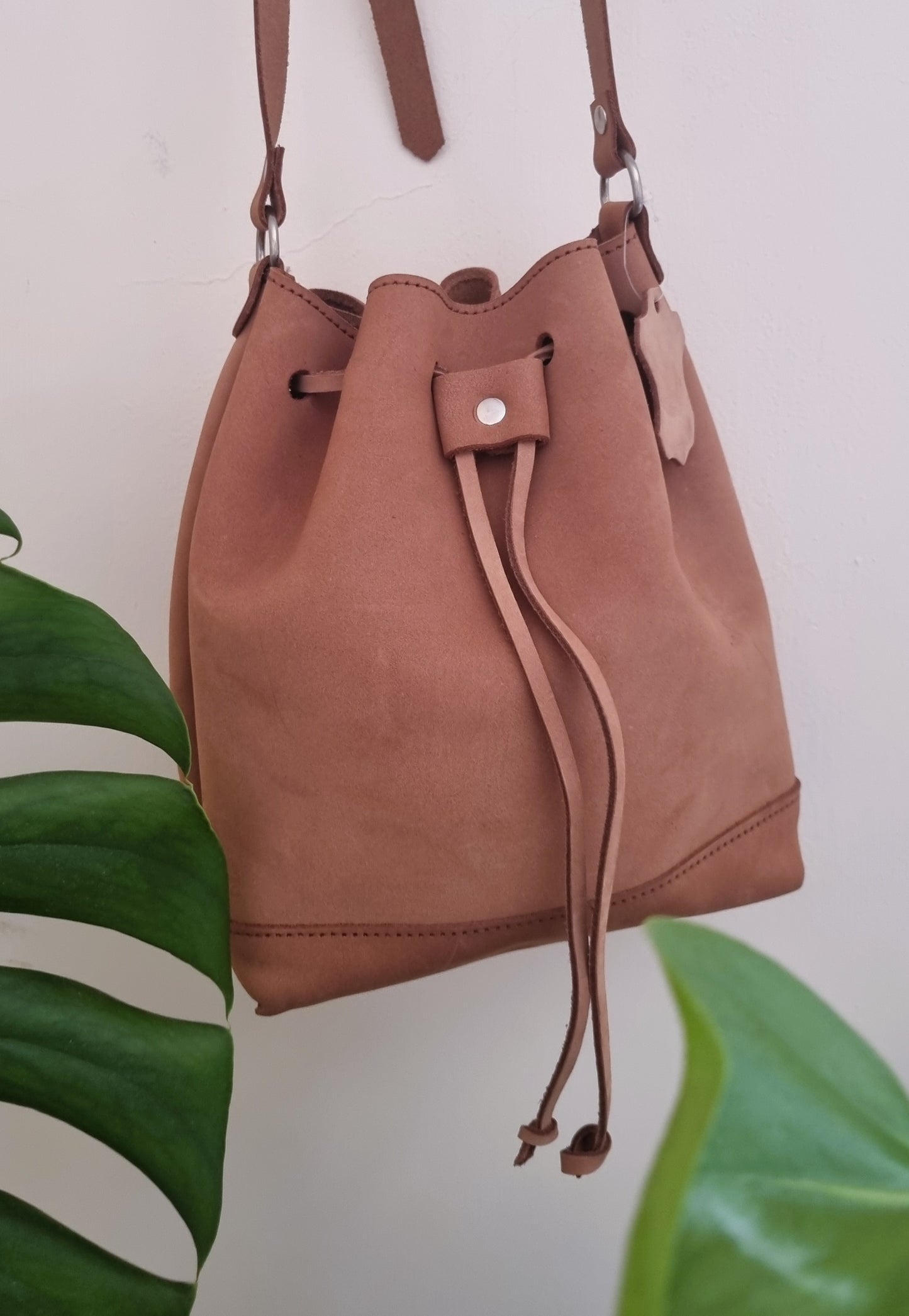 Bucket bag