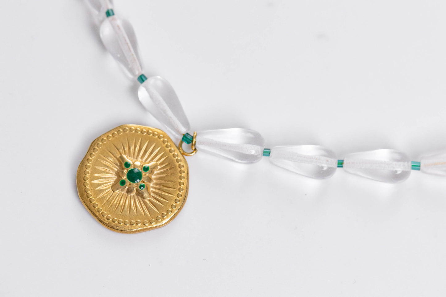 Clear drops necklace