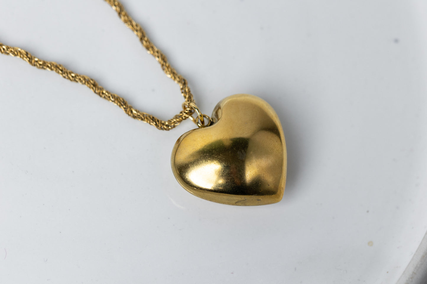 Gold heart necklace