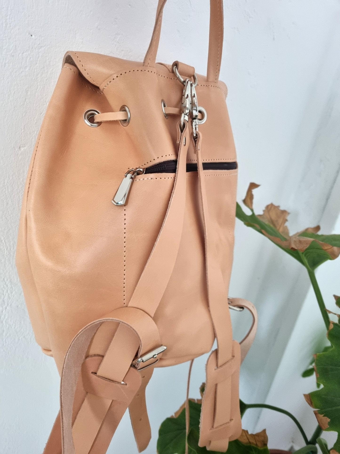 Helios leather bag