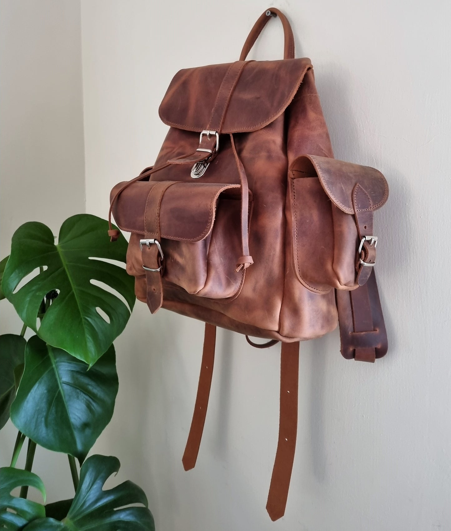 Back-bag in brown leather