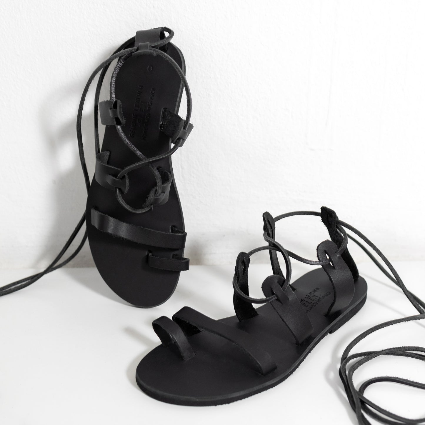 Ariadne sandals (black)