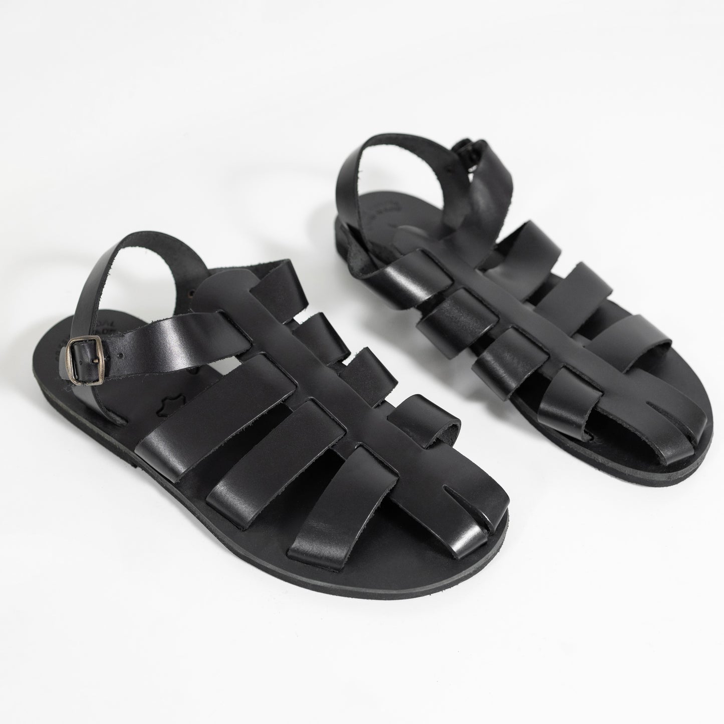 Aeolos sandals (black)