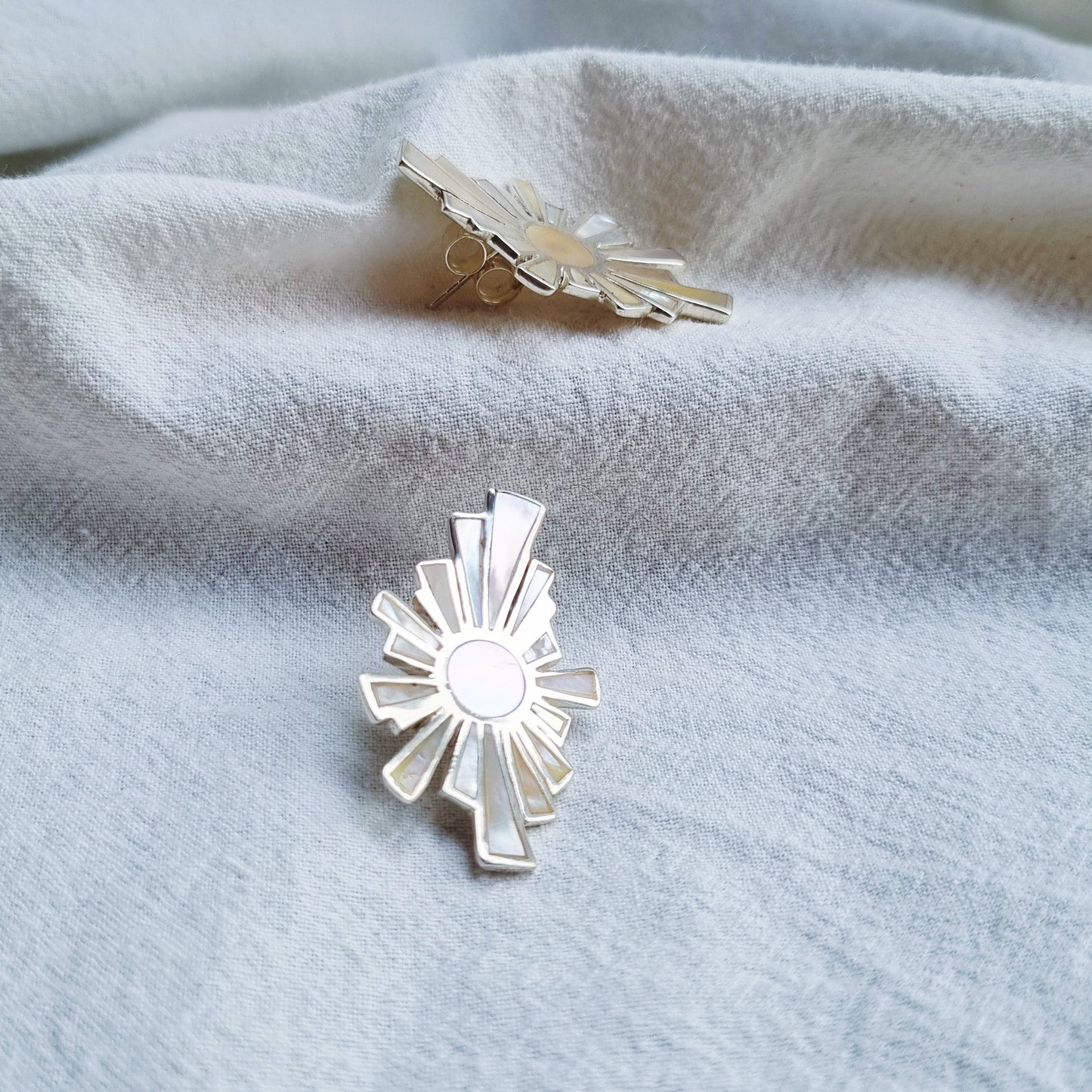 Big flowers, big hopes - Earring