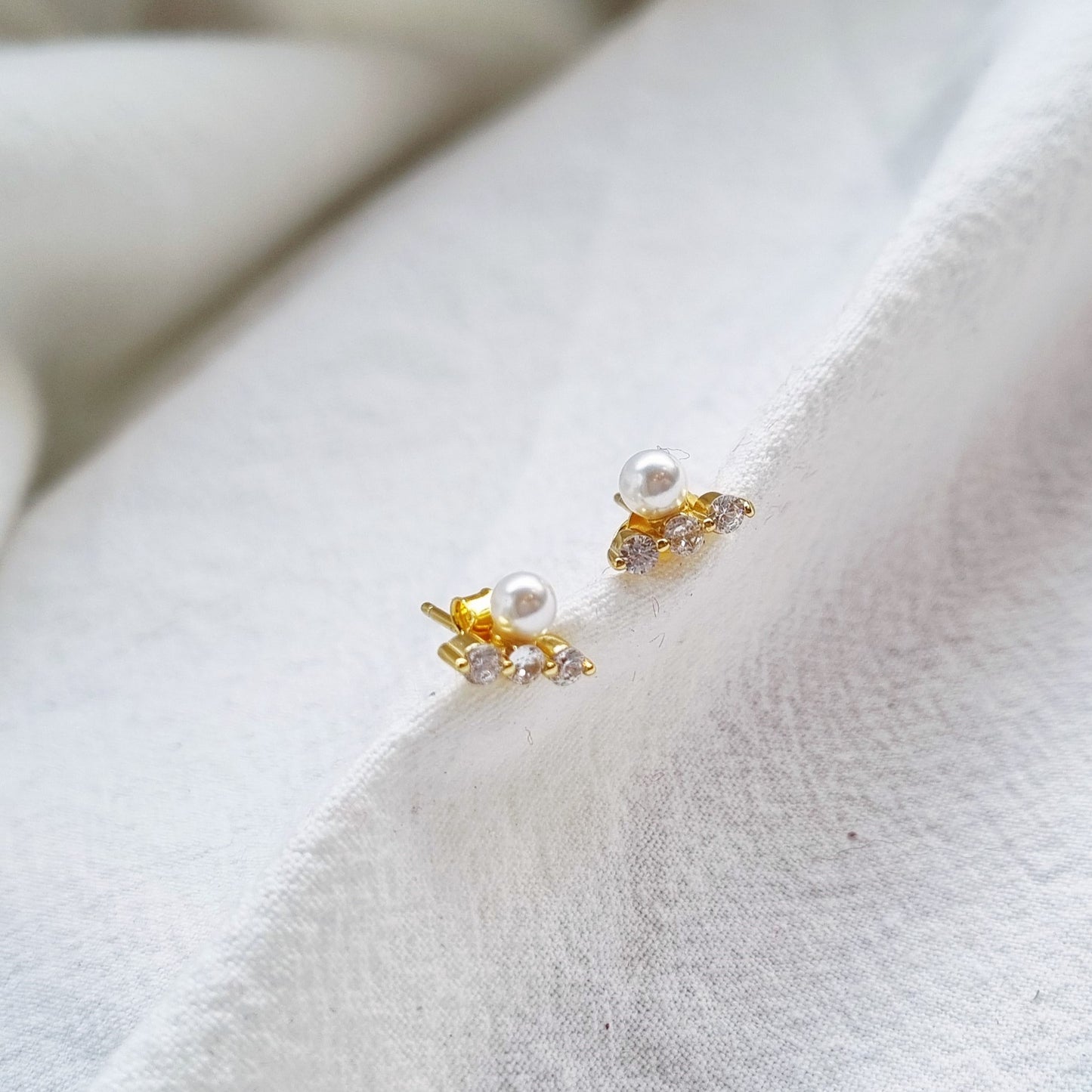 Frini earrings (gold)