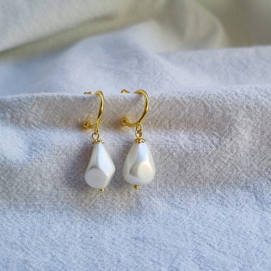 Pearl drops - Earrings