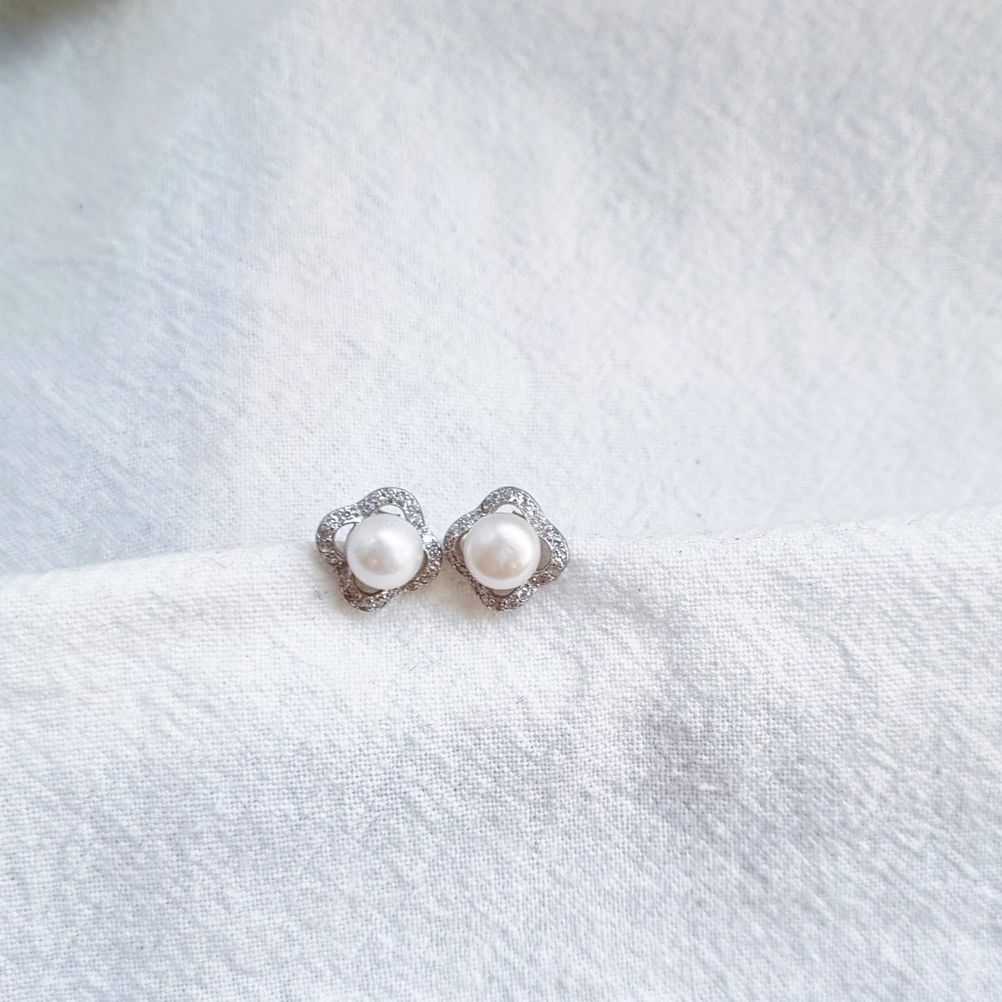 Bridal earrings