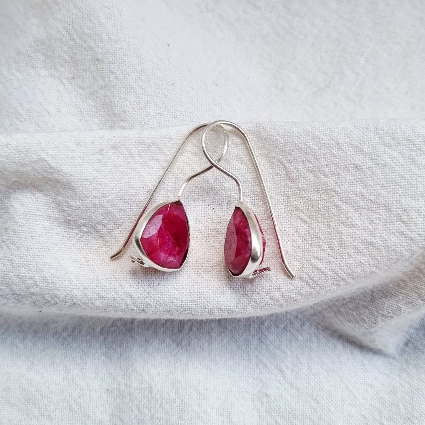 Ruby or emerald earrings (2 options)