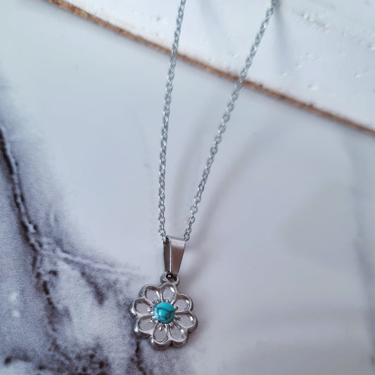 Silver flower necklace
