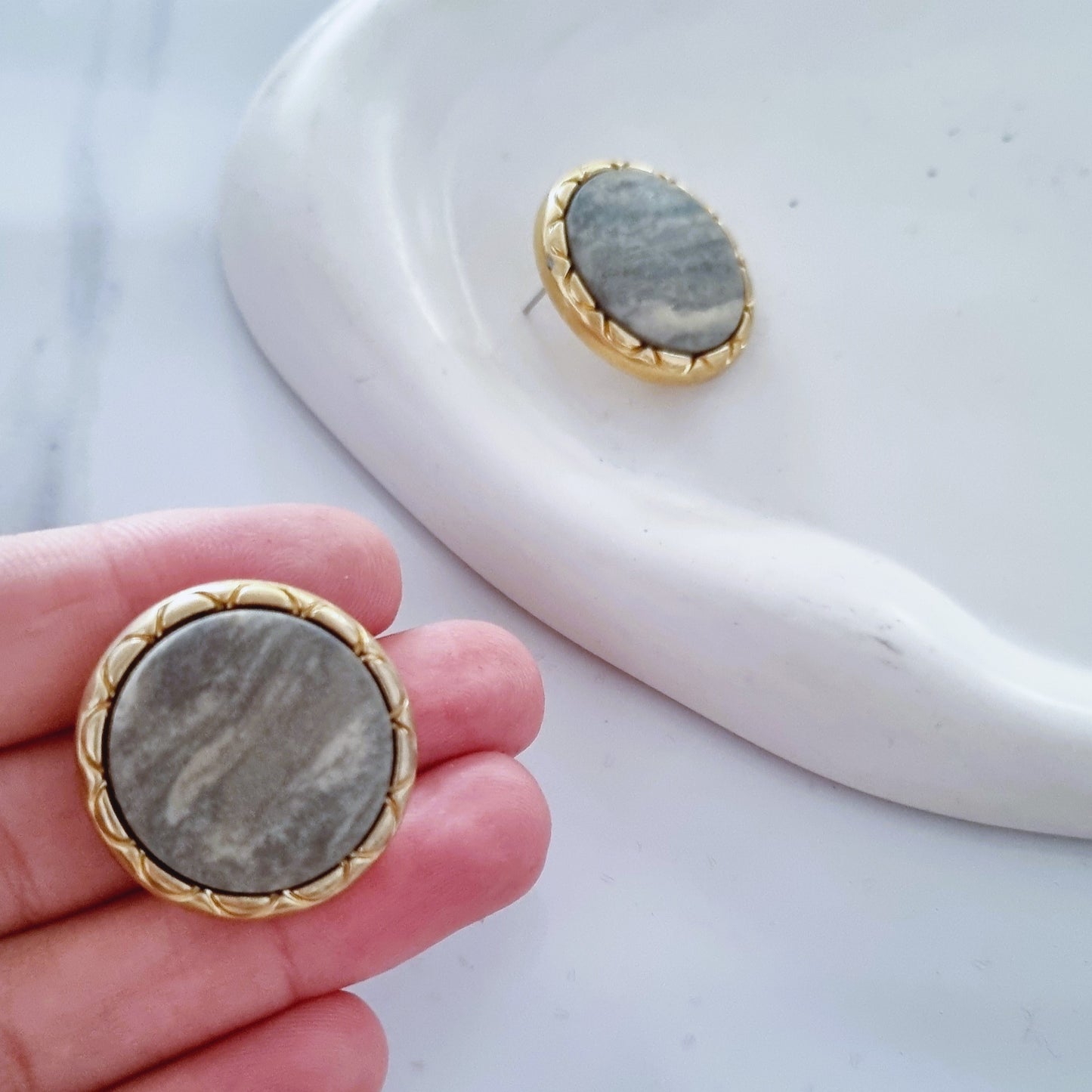 Vintage Earrings - Grey