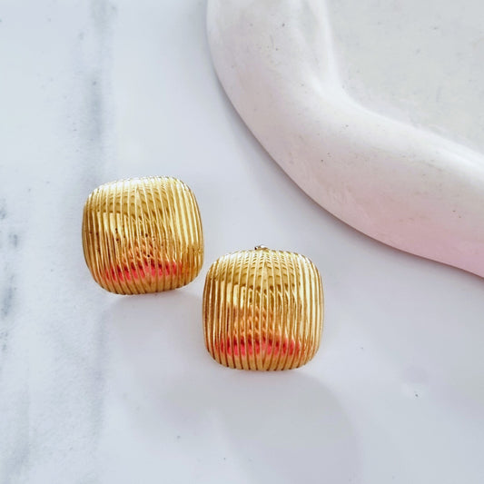 Square earrings