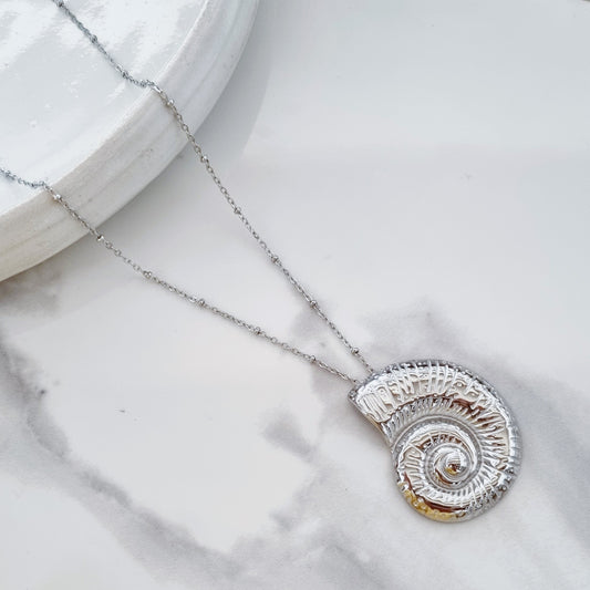 Silver sea shell necklace
