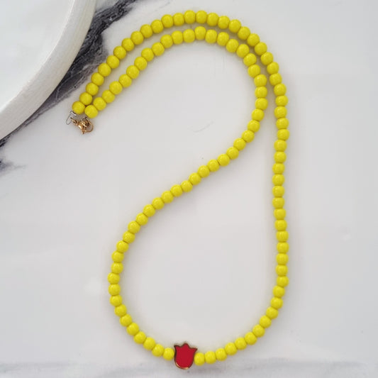 Red tulip necklace