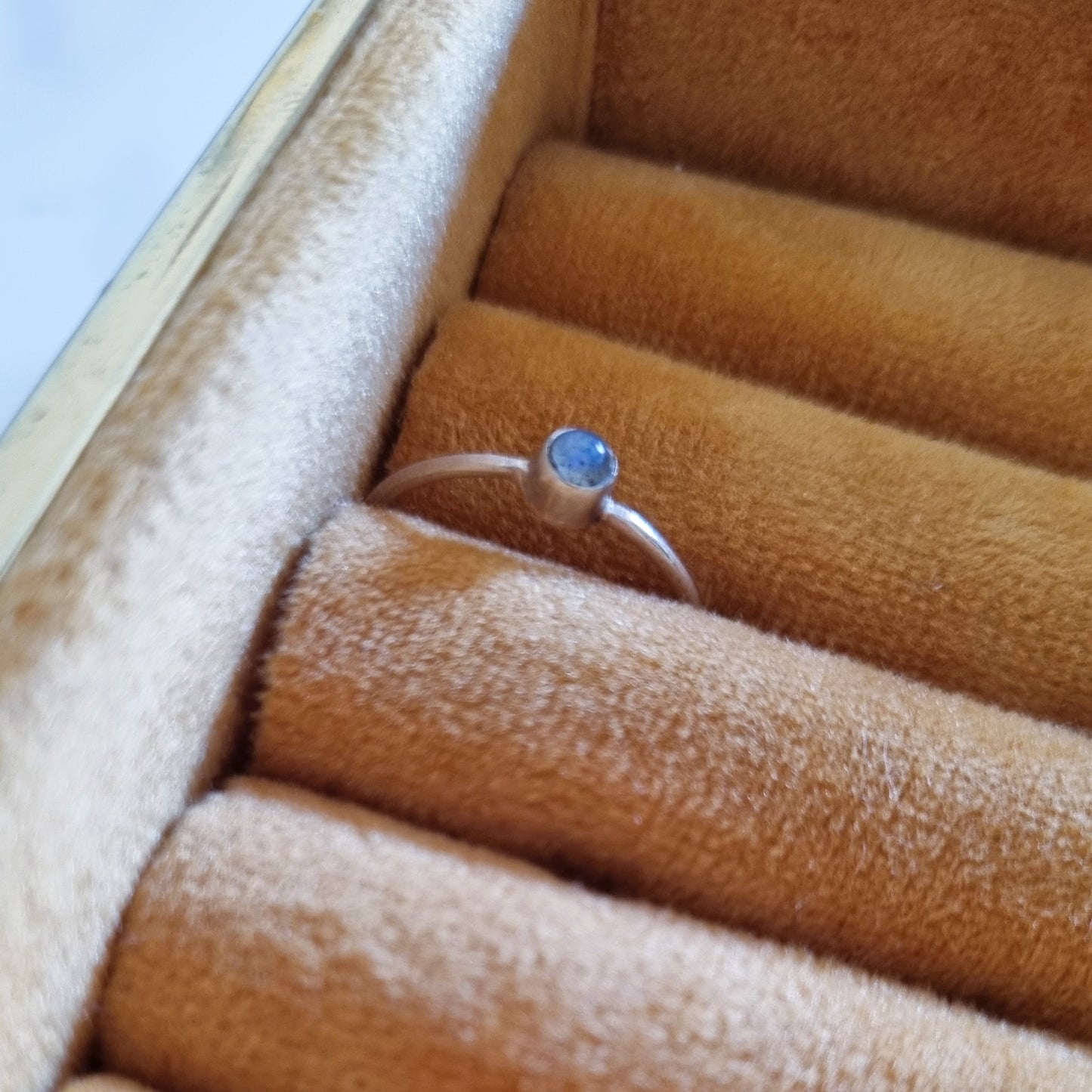 Minimal silver ring 2