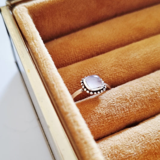 Rose quartz ring