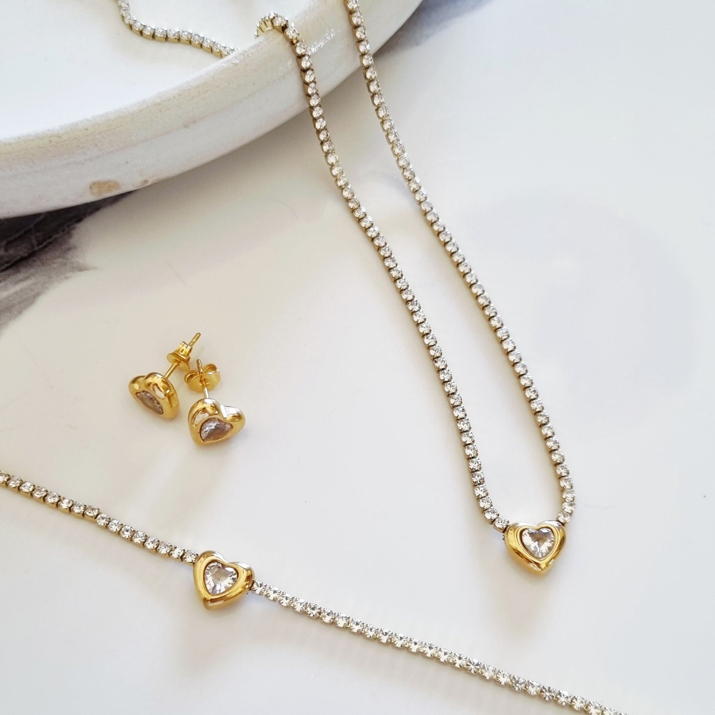 The shape of love set