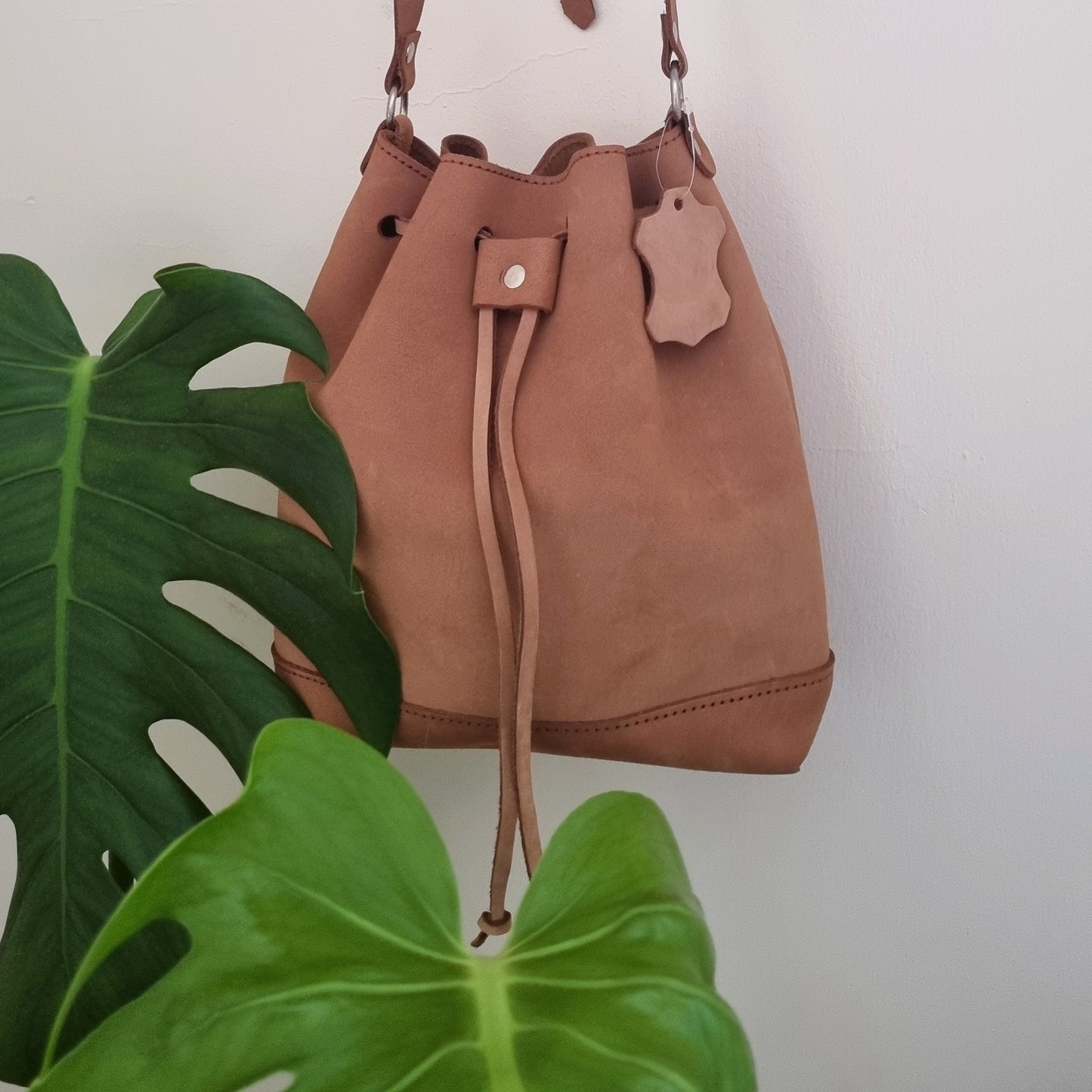 Bucket bag