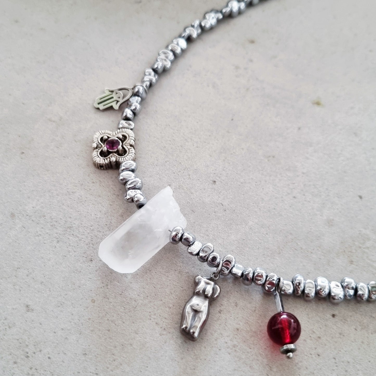 Mixing, but in silver - Necklace