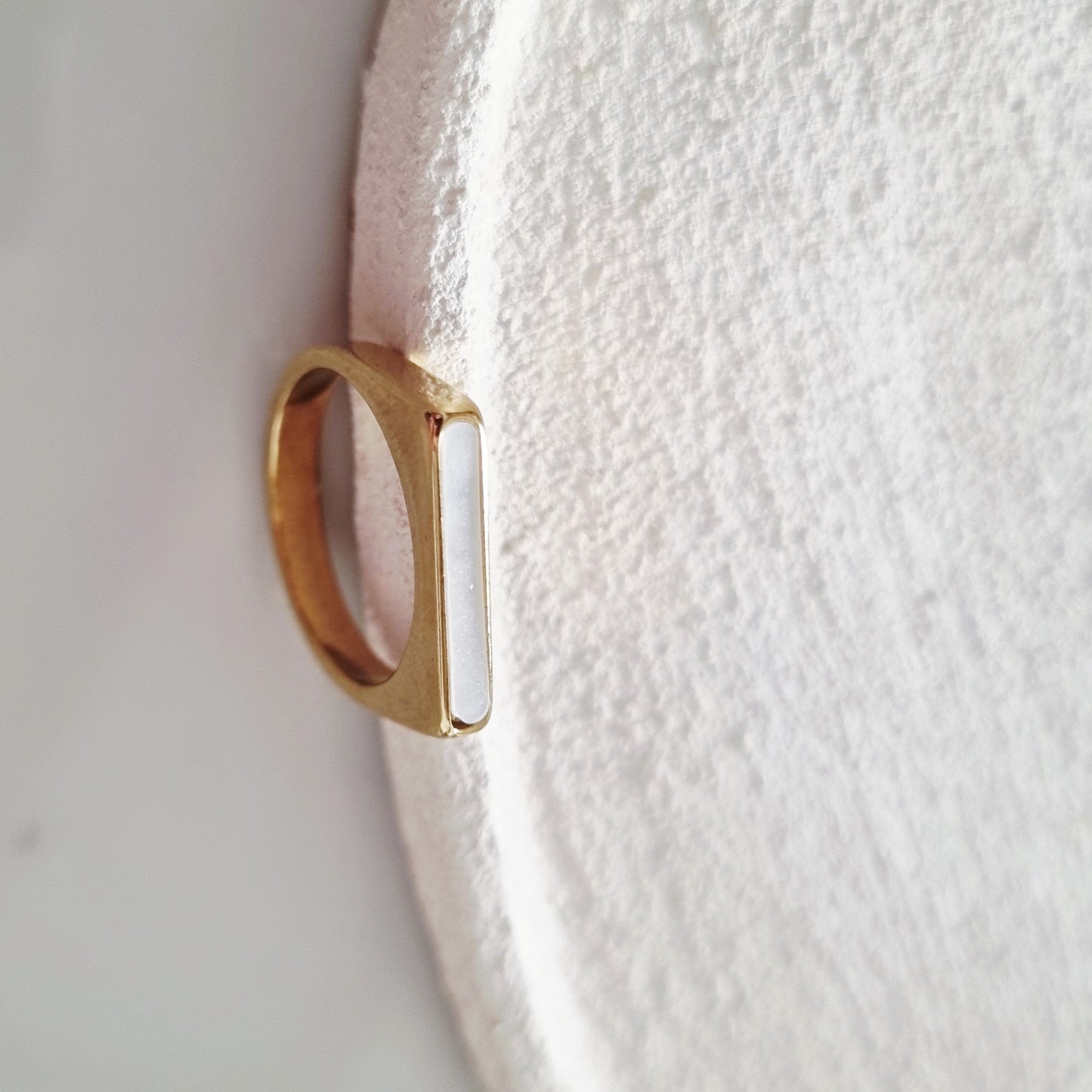Minimal line ring