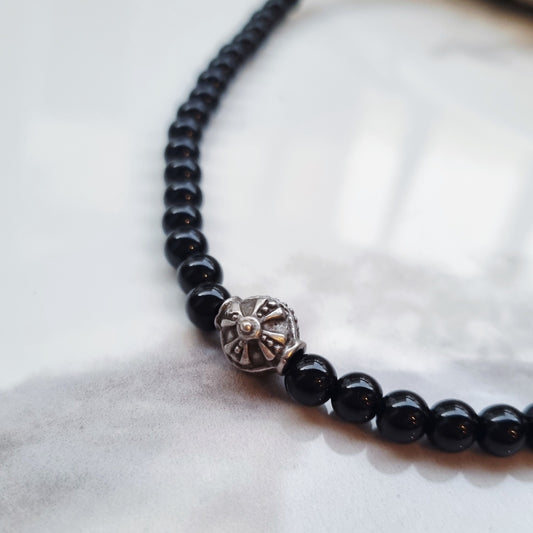 Black and vintage - Necklace