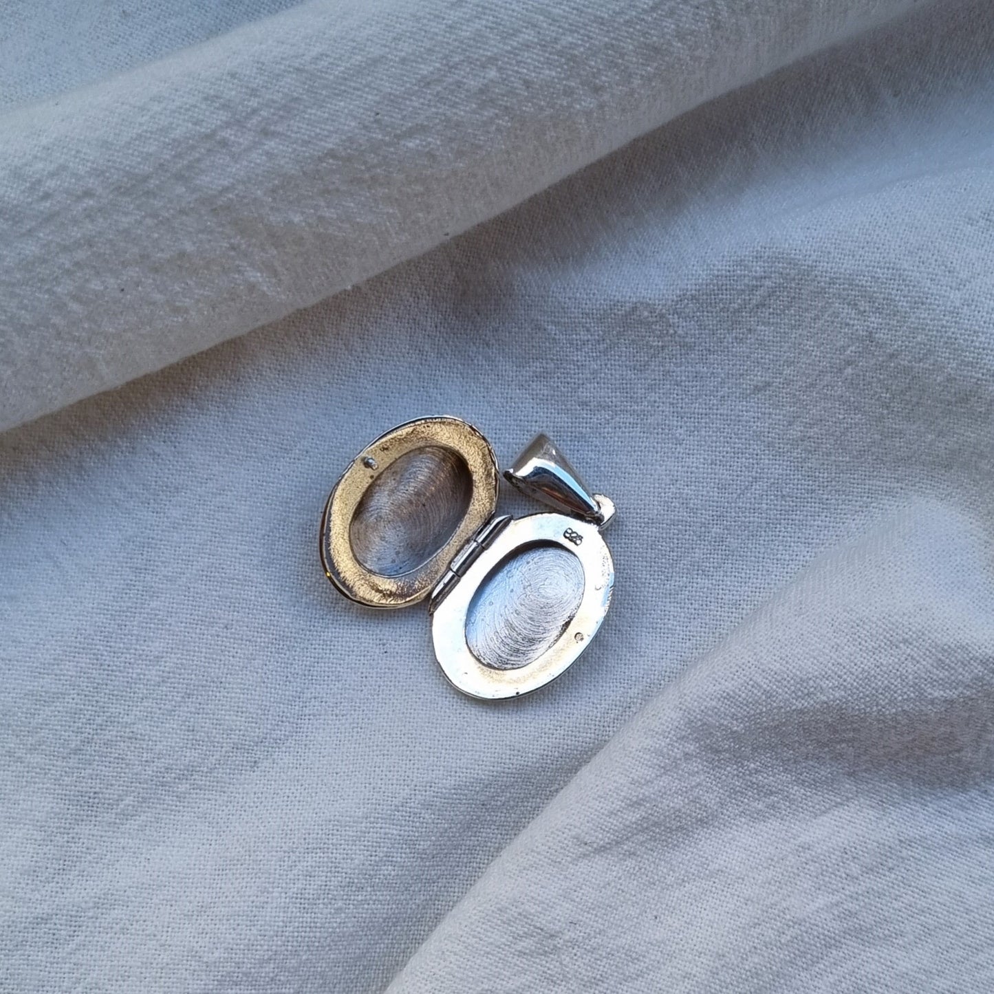 Mother of Pearls Locket