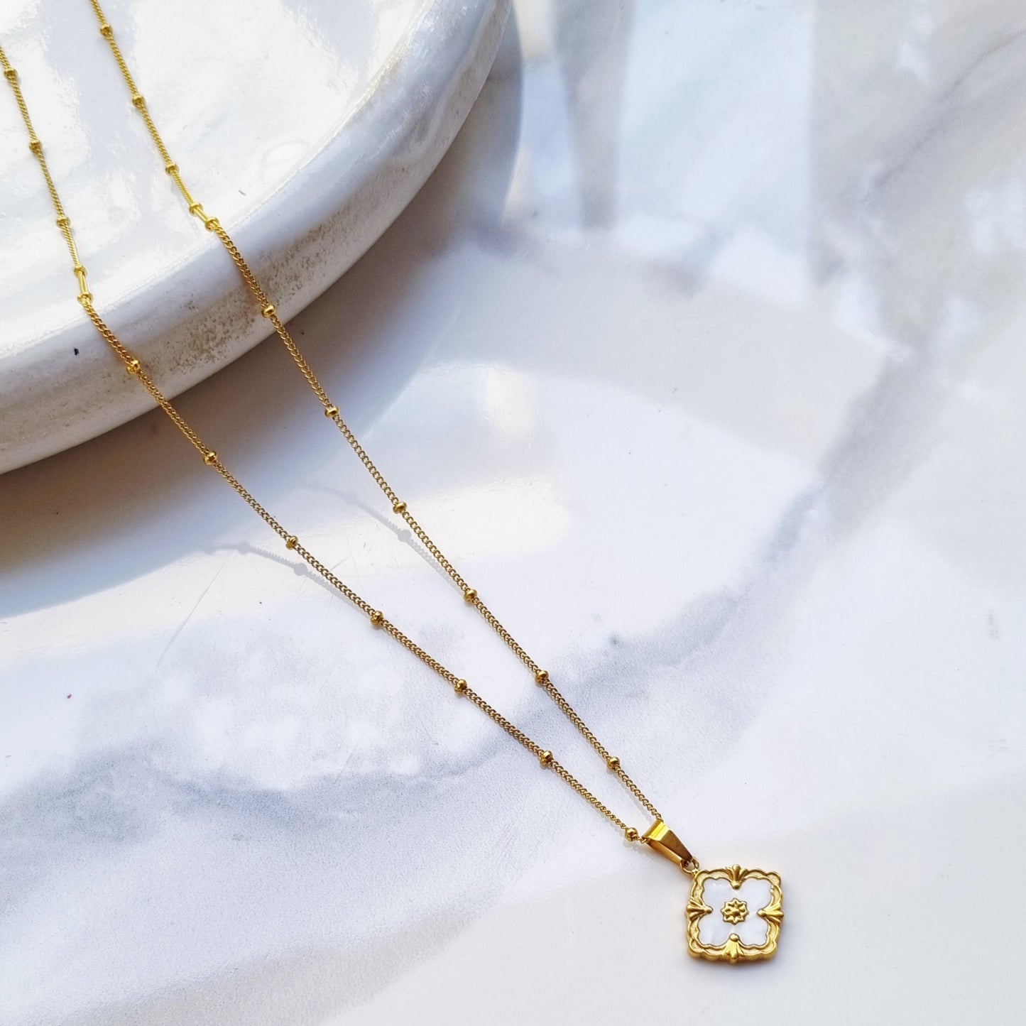 White Flower Necklace