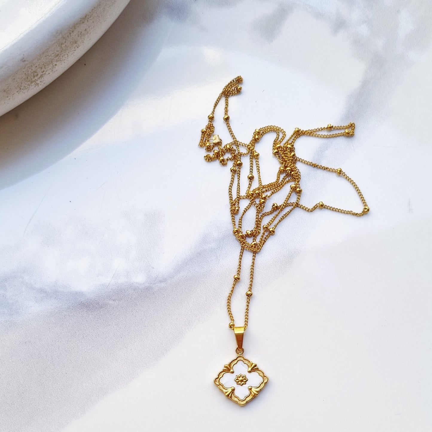 White Flower Necklace