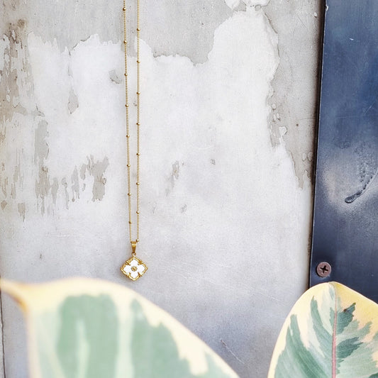 White Flower Necklace