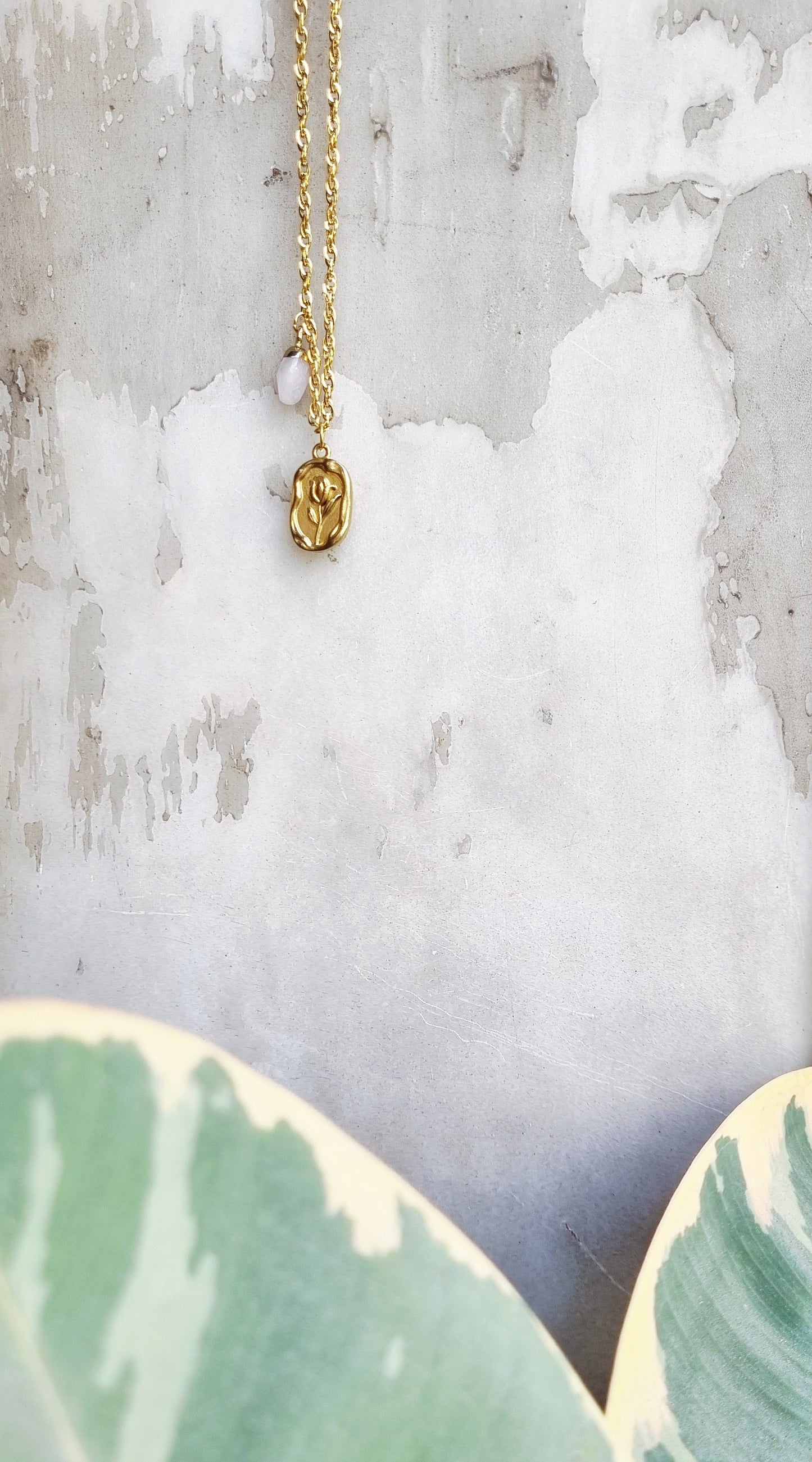Tulip Necklace