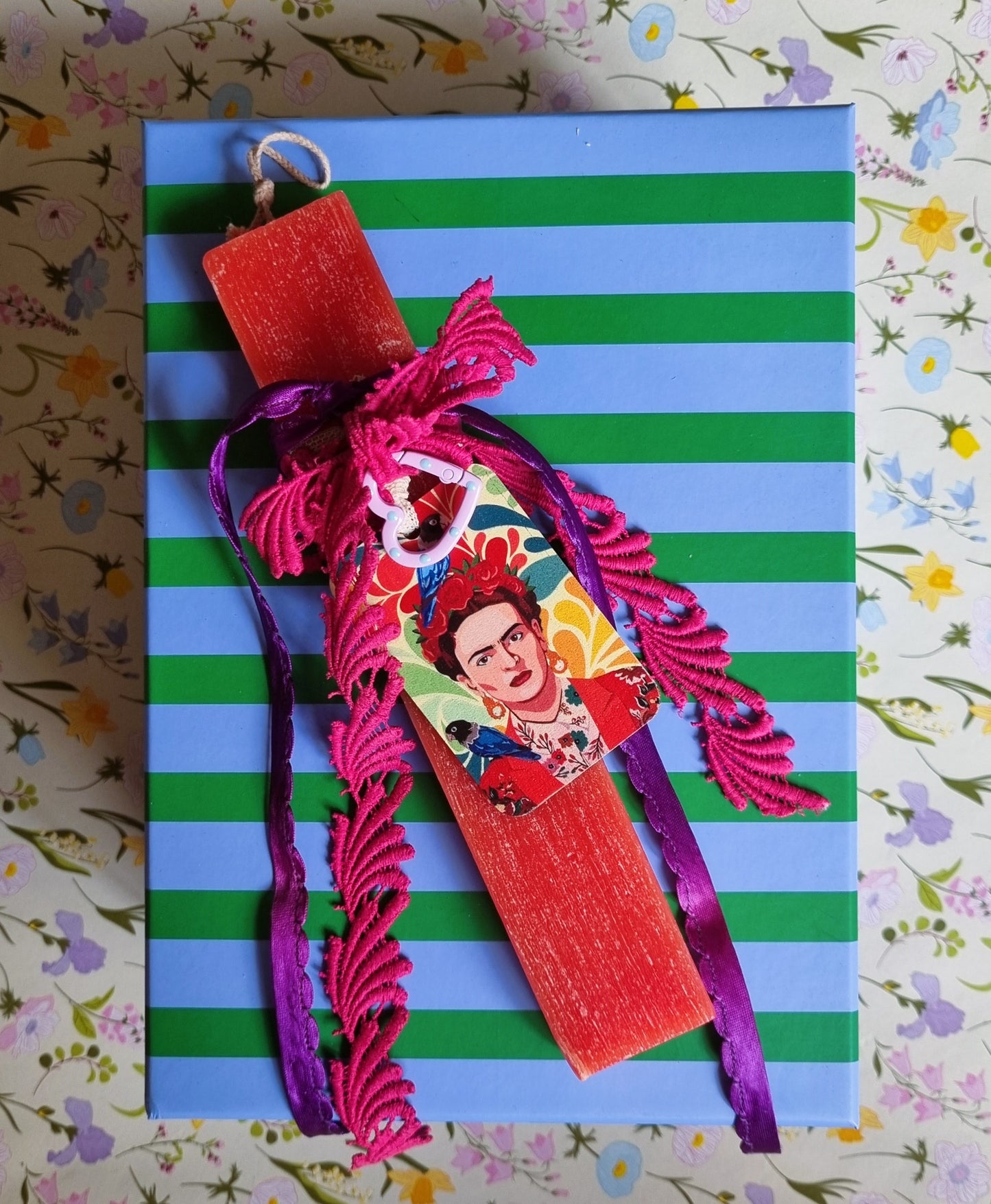 Frida - Λαμπάδα