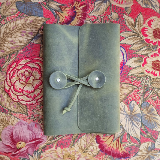 Khaki circle - Journal