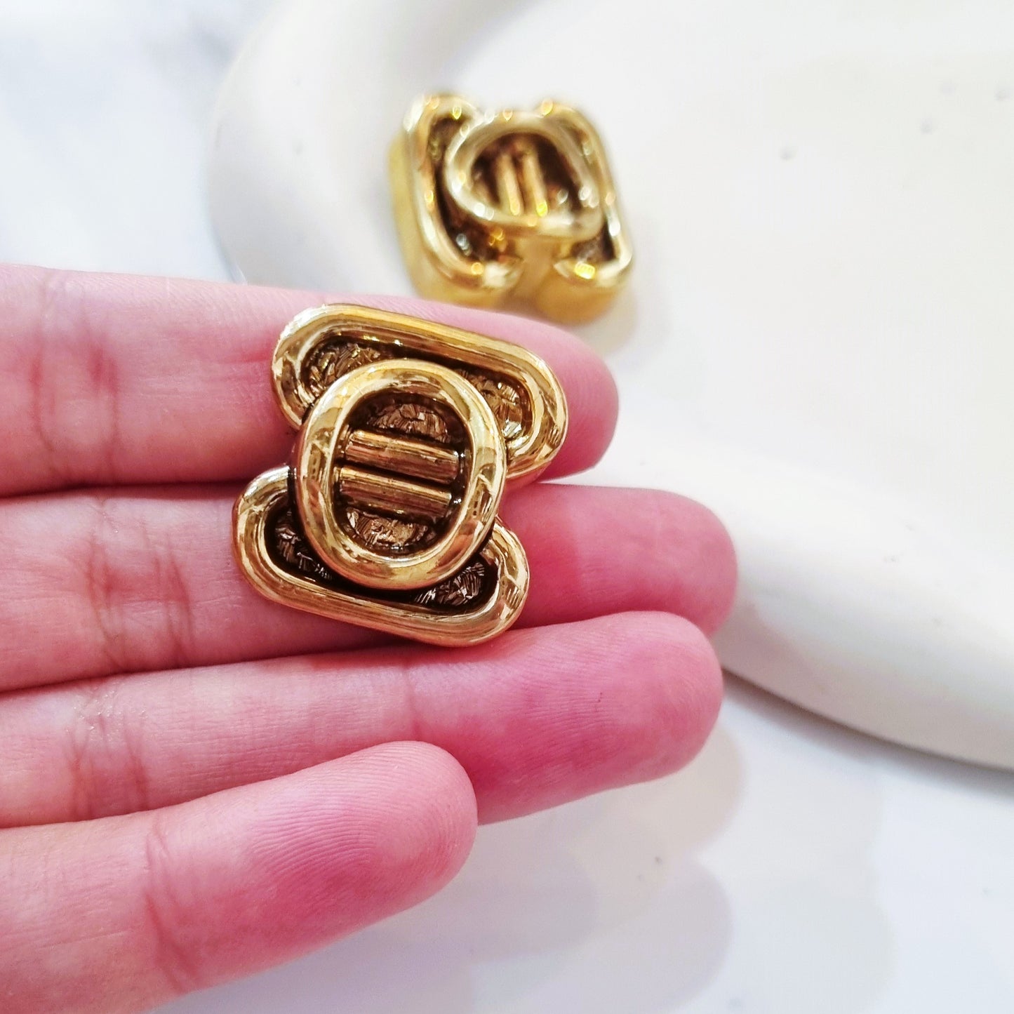 Vintage earrings - Goldie