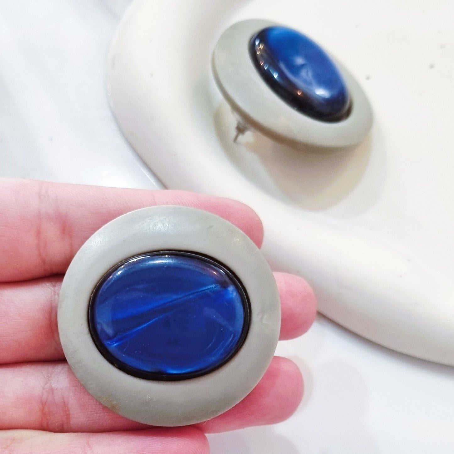 Vintage earrings - Grey blue
