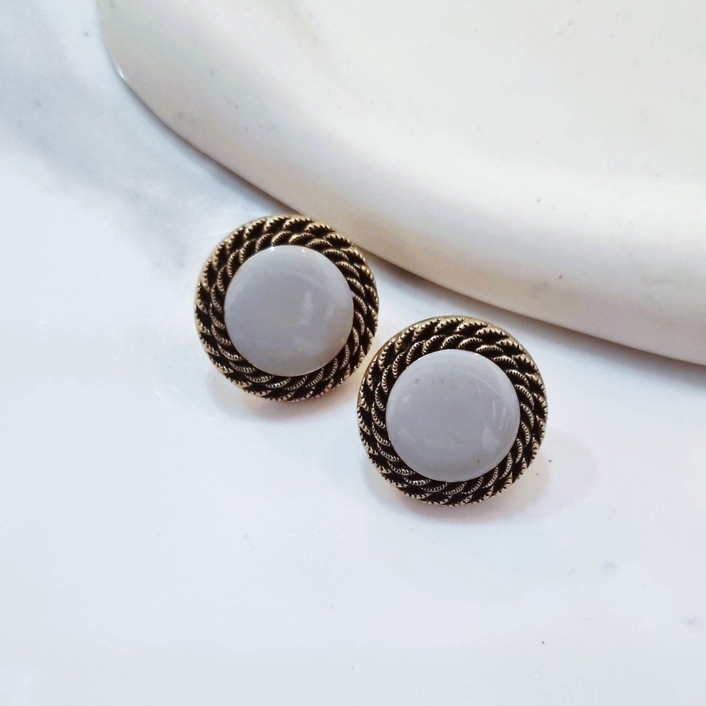 Vintage earrings - Best seller in mint