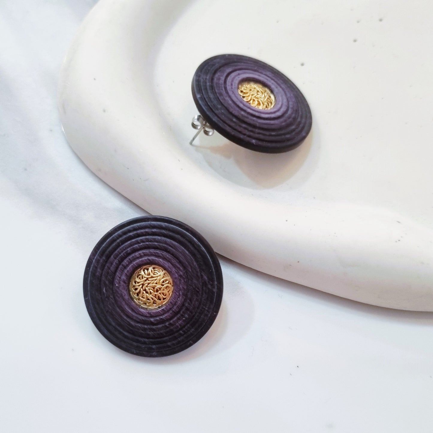 Vintage earrings - Mat purple