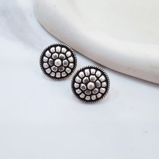 Vintage earrings-  Silver flower 2