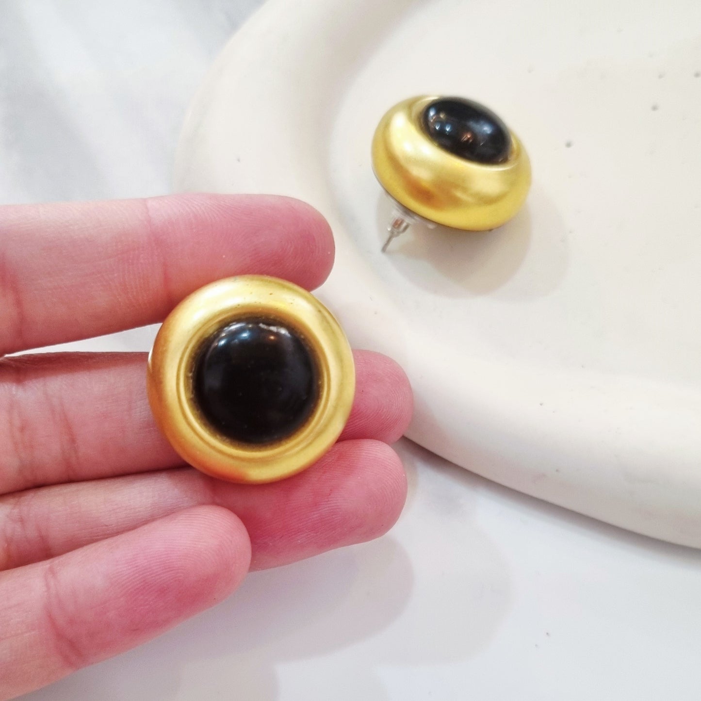 Vintage earrings - New in black