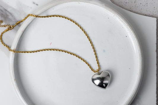 Big silver heart neckalce